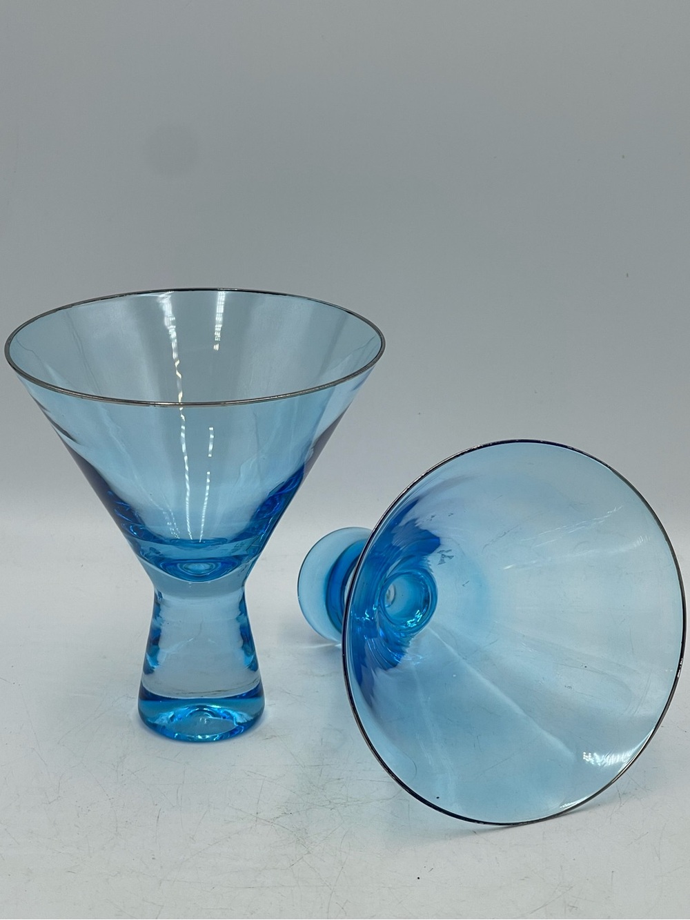 VTG MCM Aqua Turquoise Blue
Martini Cocktail Glasses w/ Silver Rim
& Bubble Base